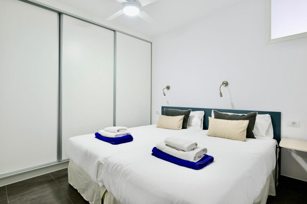 Charming 2 Bedroom Retreat With Beachfront Views San Bartolomé 외부 사진